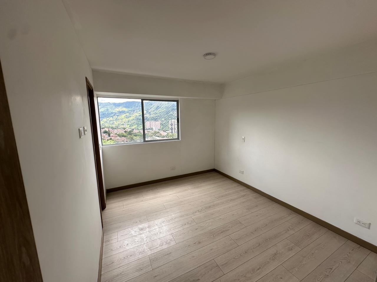 Apartamento para la venta en la Estrella sector Suramerica