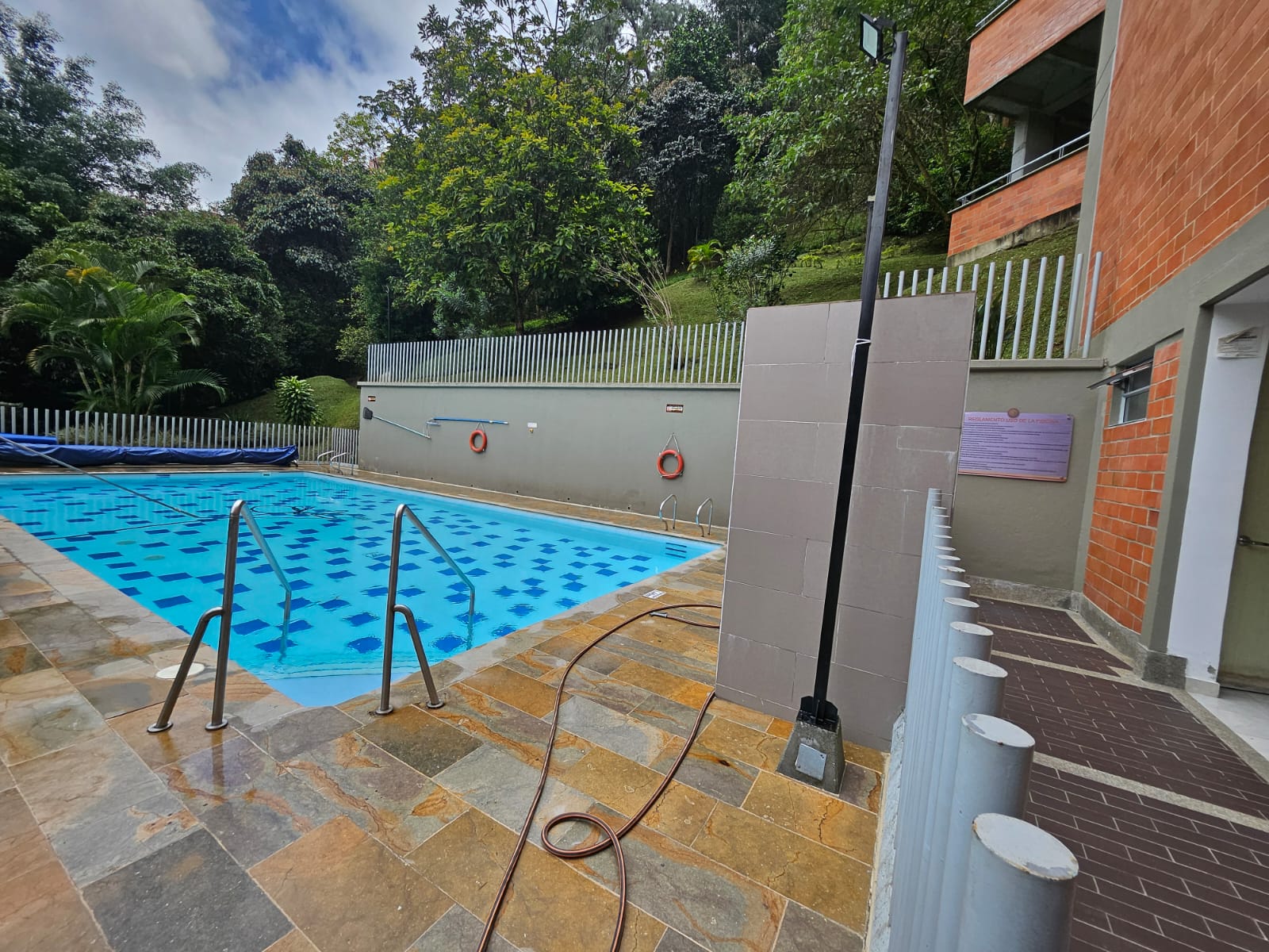 APARTAMENTO EN ARRIENDO CAMINO VERDE ENVIGADO