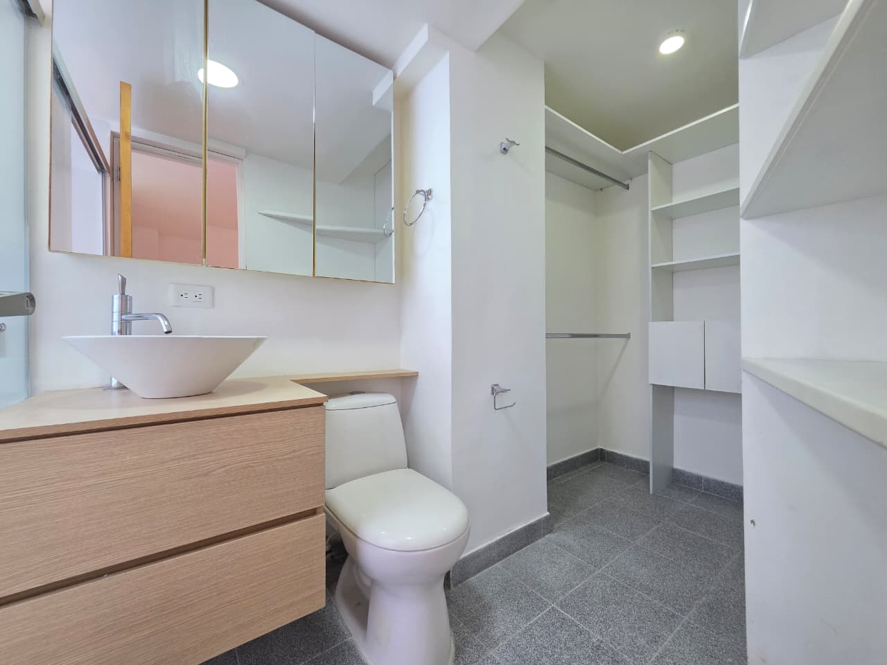 Apartamento en venta en los balsos