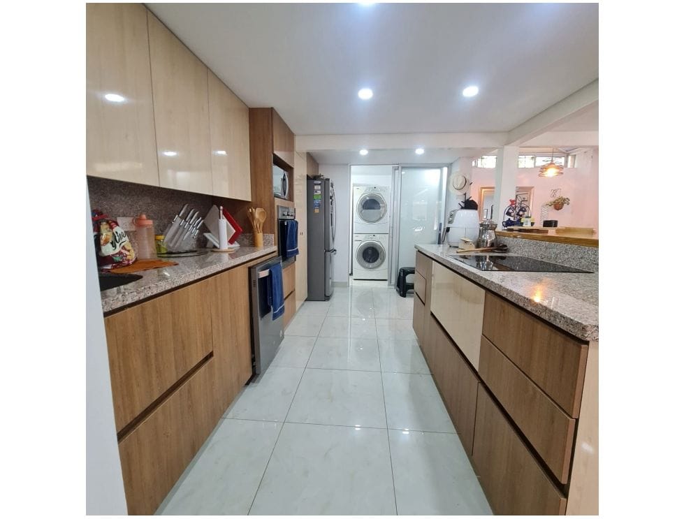 Casa para la venta en La Mota Medellin