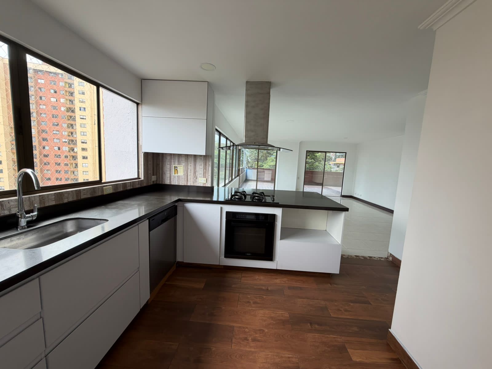 APARTAMENTO EN VENTA LOS BERNAL