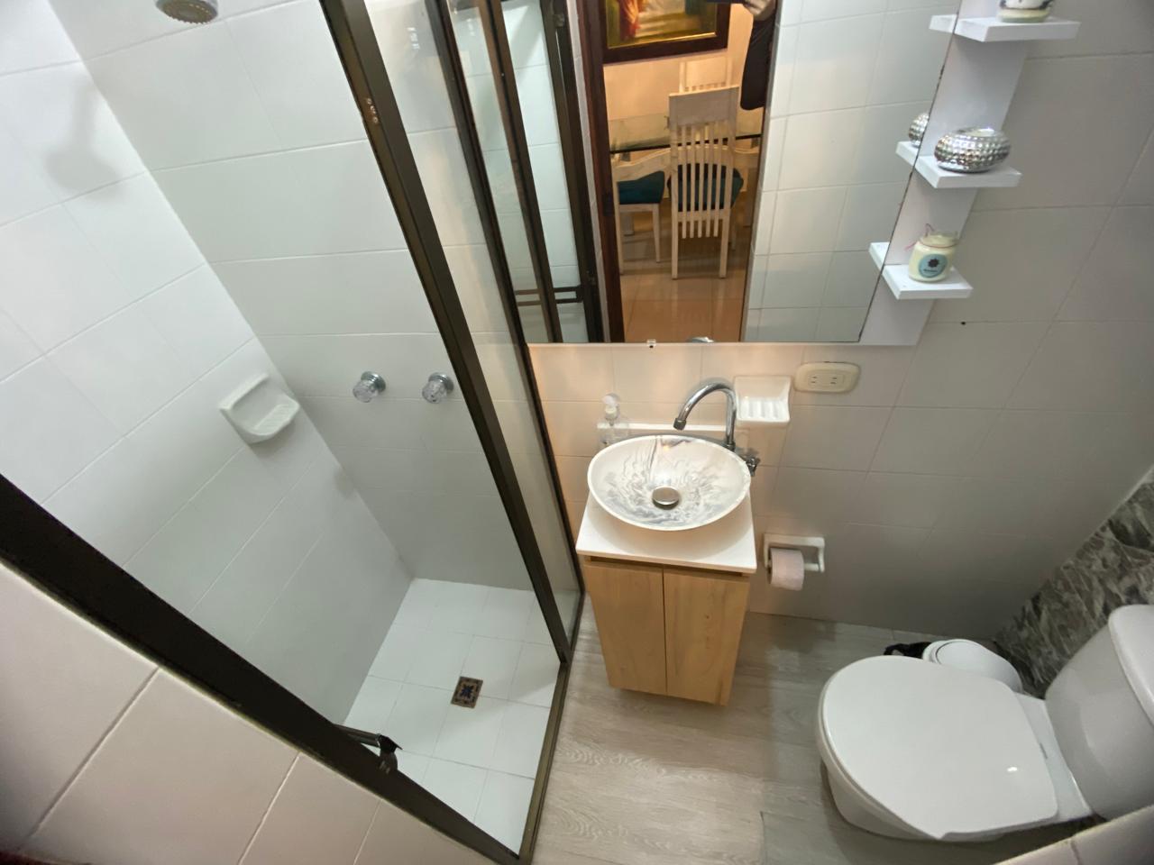 Casa de 2 niveles en venta en Envigado, El Dorado.