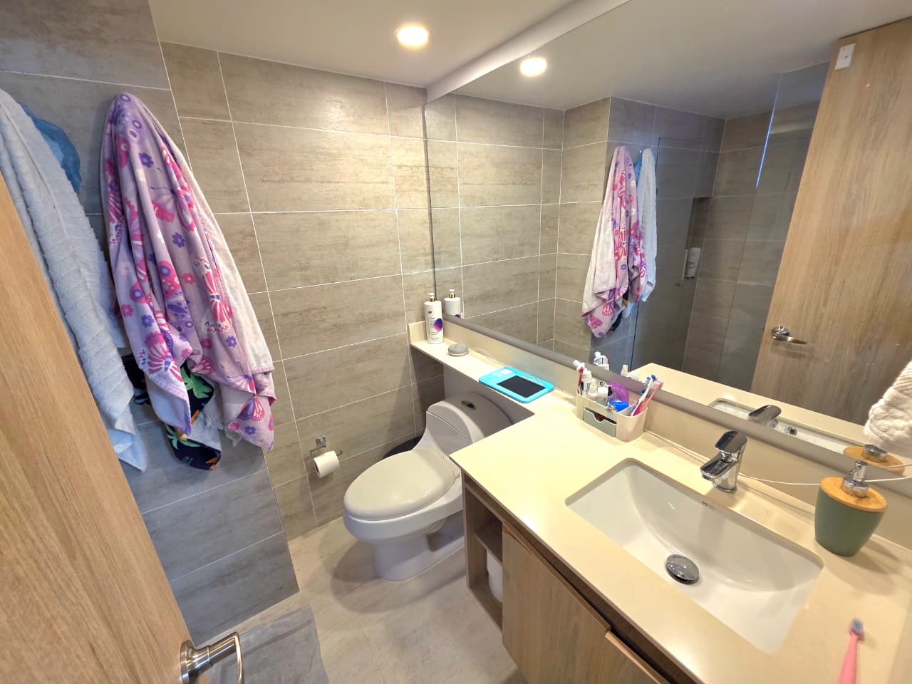 Apartamento en venta en la loma de los bernal