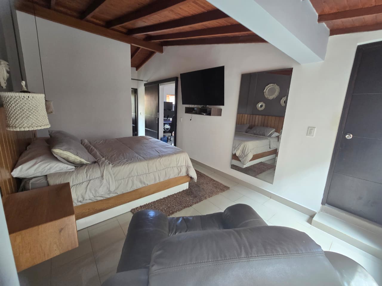 Casa en venta Medellin Loma de los Bernal
