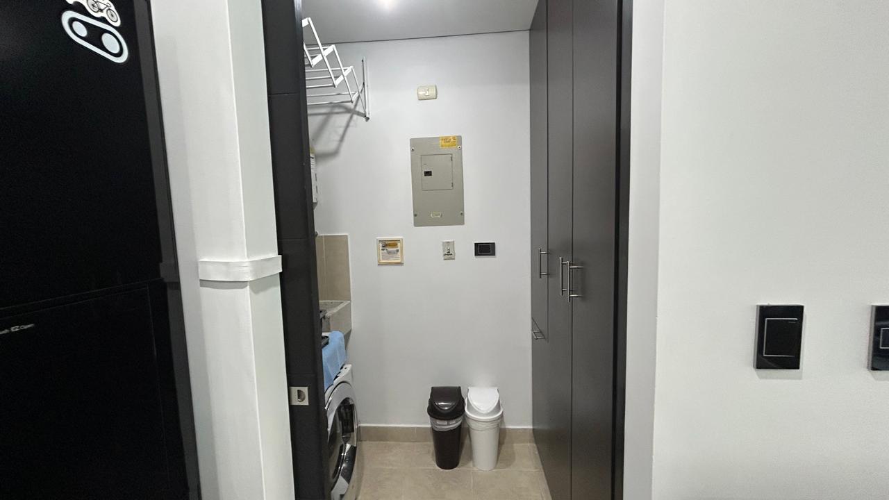 Apartamento AMOBLADO para la venta en Medellín Loma de Alejandría