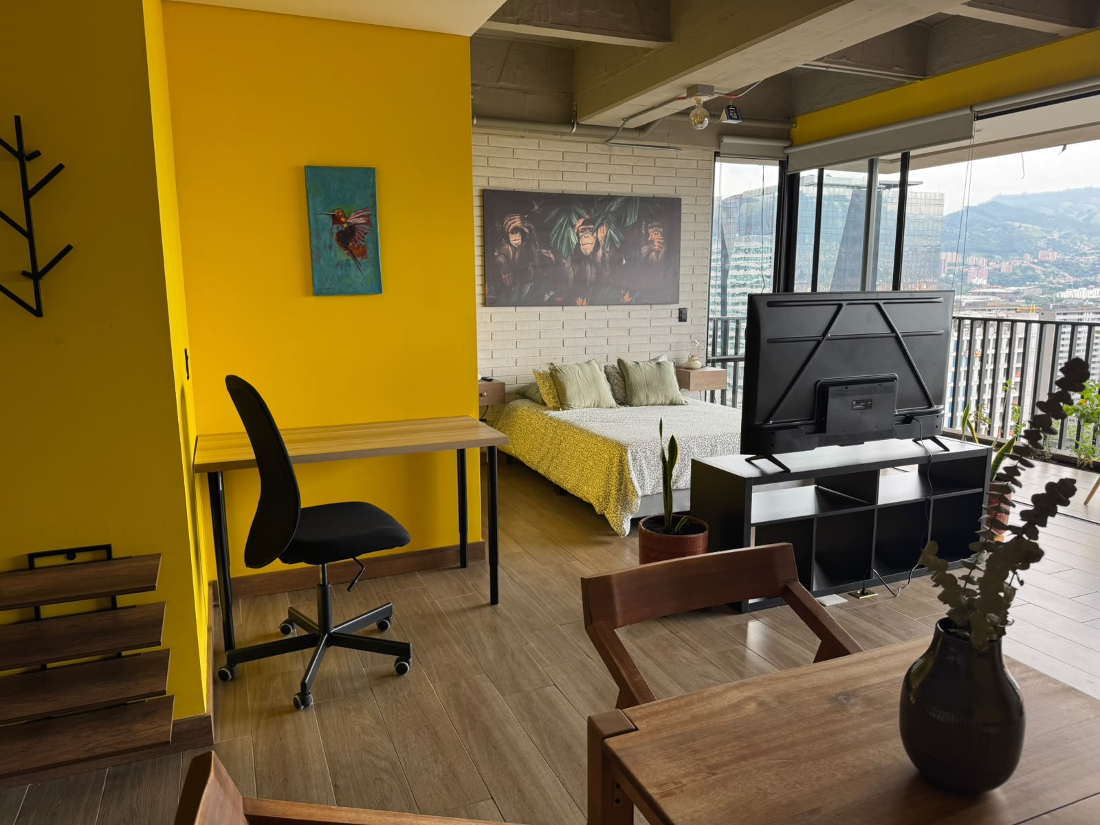 Apartaestudio amoblado para arriendo en Ciudad del Río El Poblado