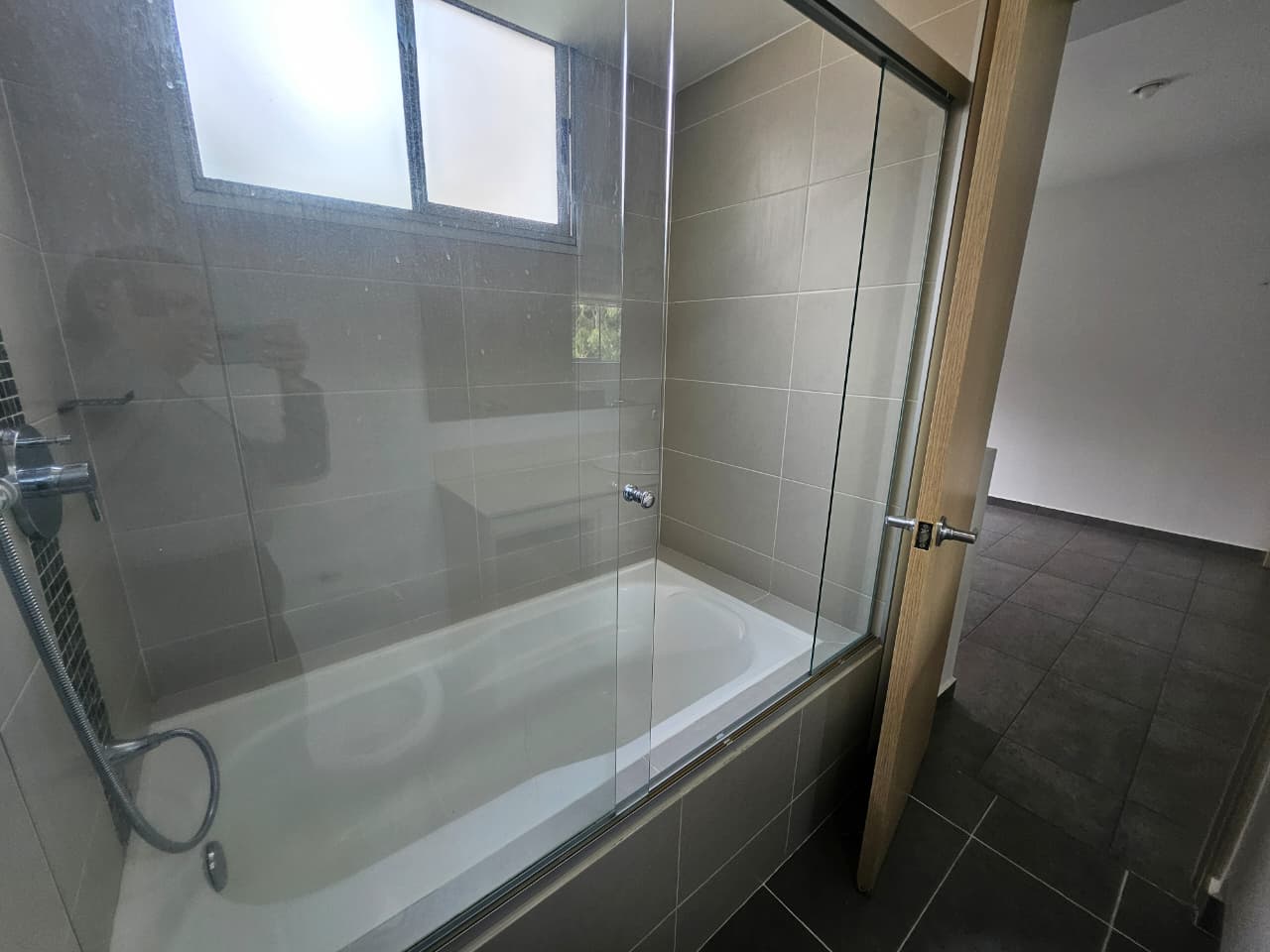 Apartamento en arriendo en Loma de Las Brujas Envigado