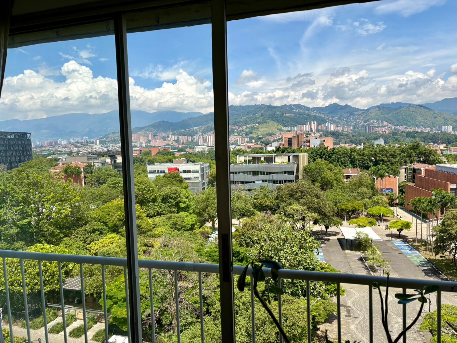 Vendo Apartamento pent-house en Aguátala Poblado Medellín