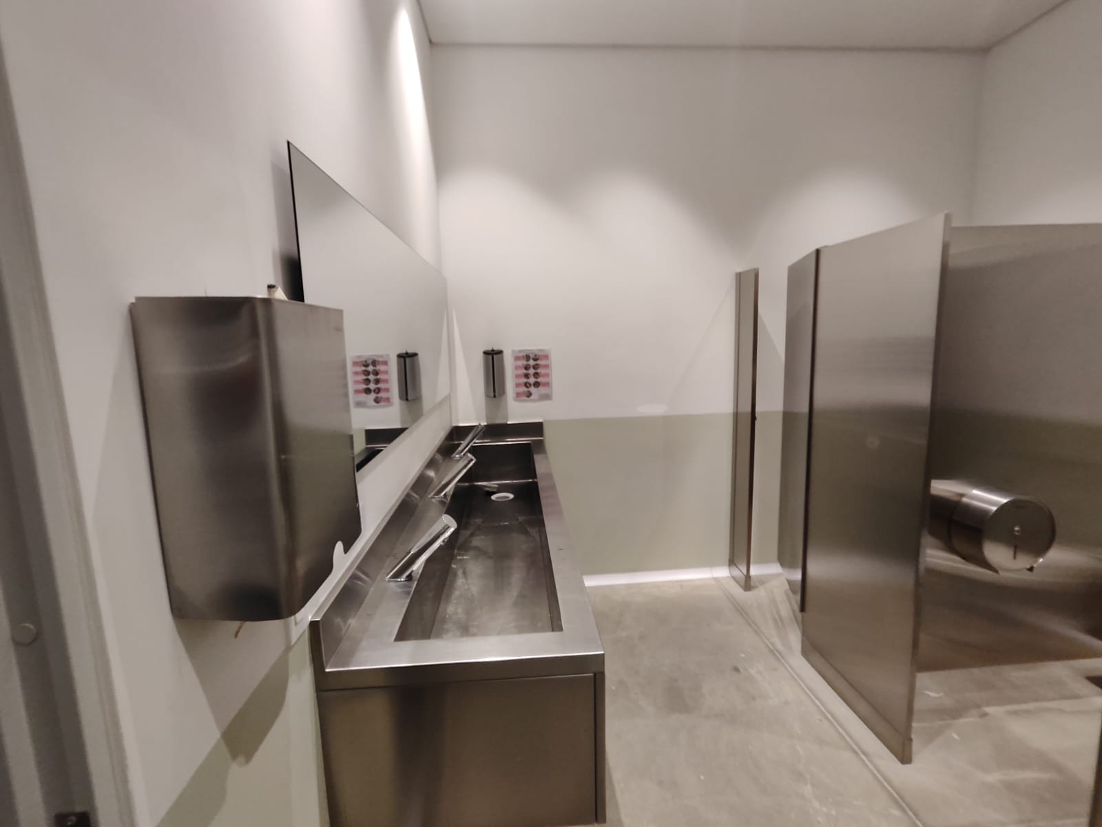 Edificio industrial para venta en sector  la aguacatala   Medellin