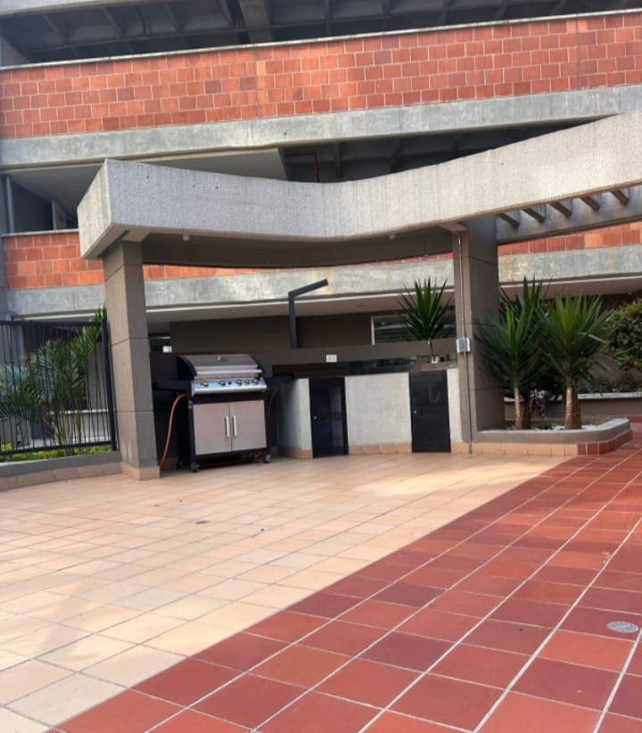 Apartamento en venta en Robledo Pajarito Sector Las Lunas