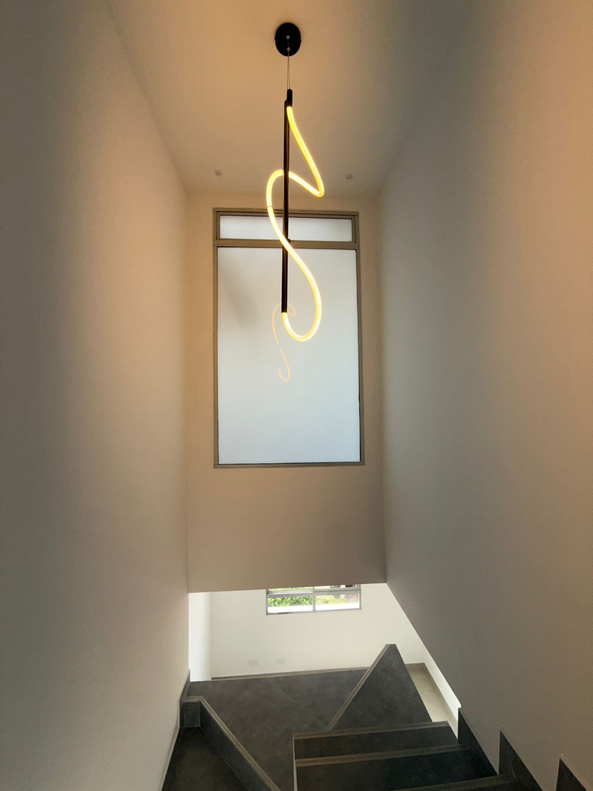 Venta de penthouse dúplex en Conquistadores remodelado