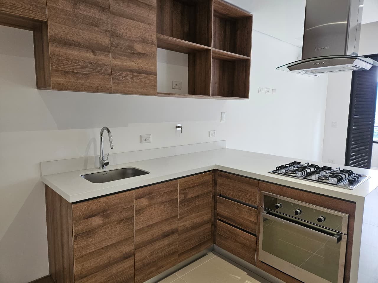 Apartaestudio para estrenar en arriendo Ciudad del Río El Poblado