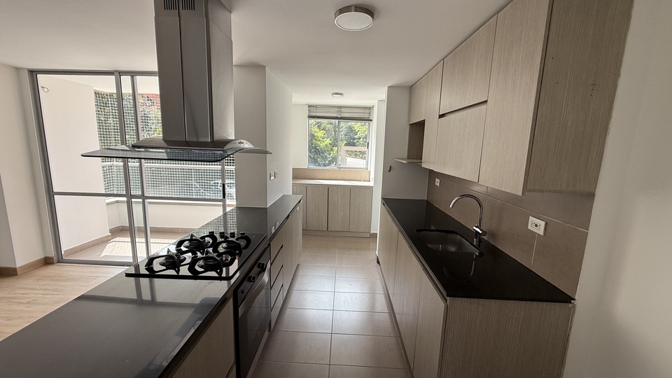 Apartamento para venta en envigado  loma del chocho