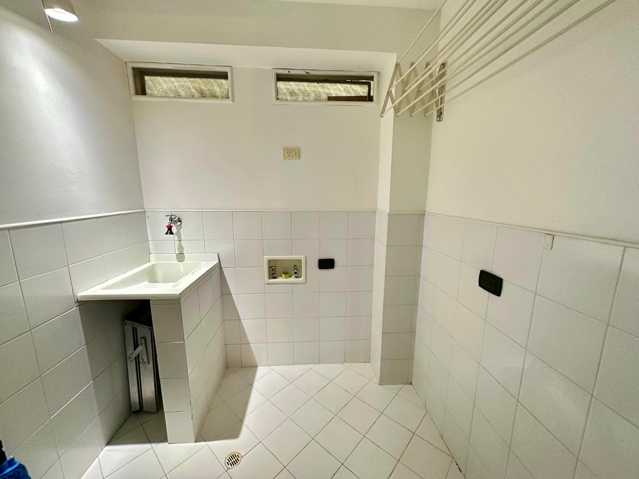Apartaestudio para arriendo en El Poblado Los Balsos