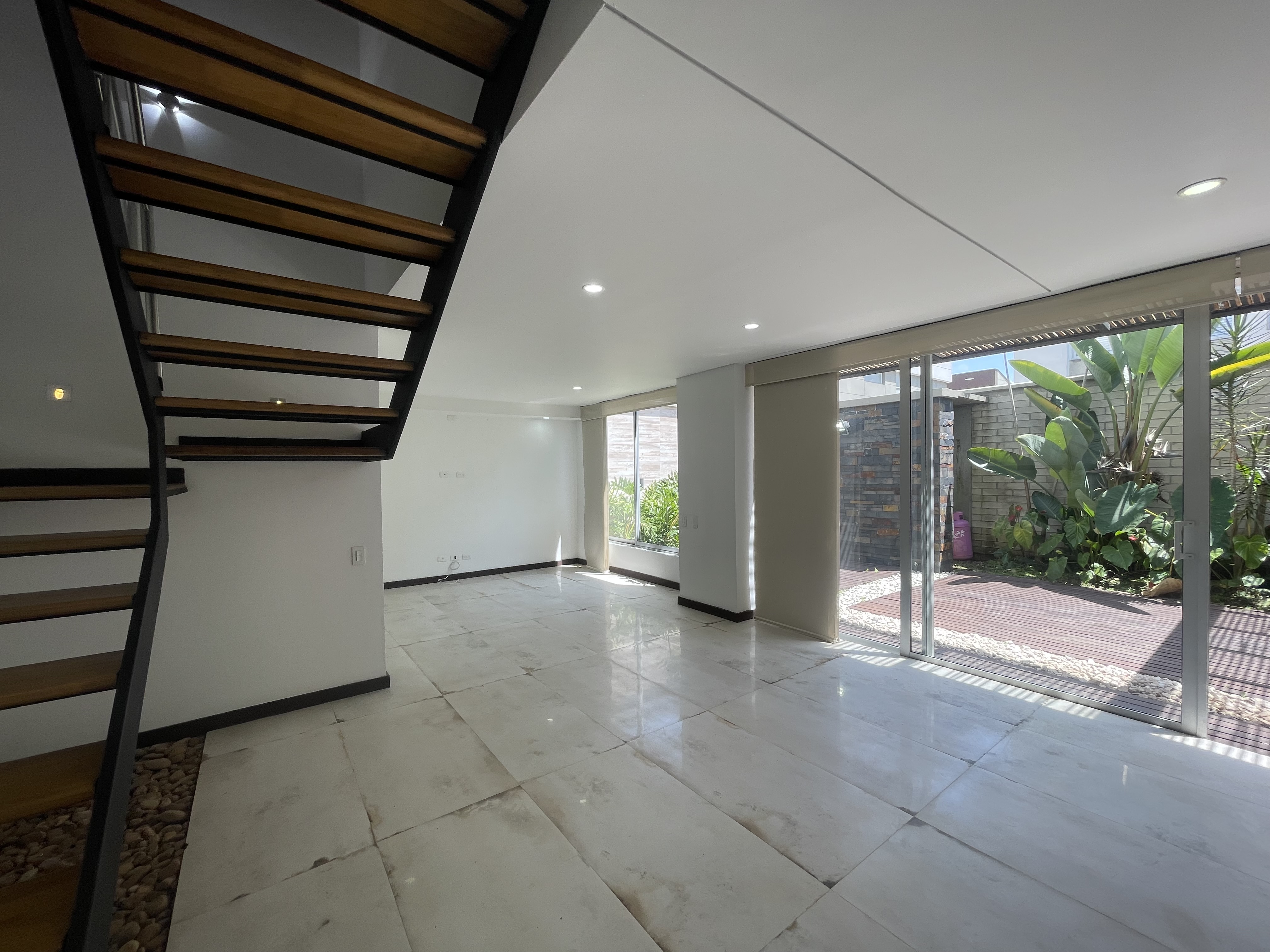 Sasa para la venta en Rionegro sector Barro Blanco