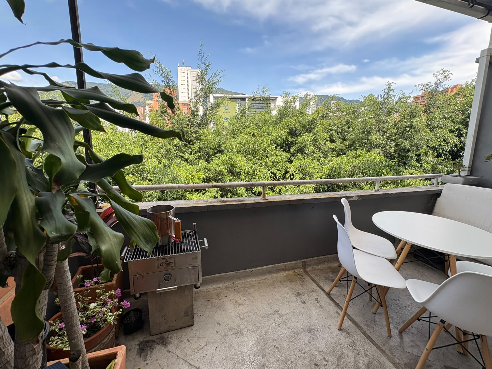 Vendo Apartamento pent-house en Aguátala Poblado Medellín