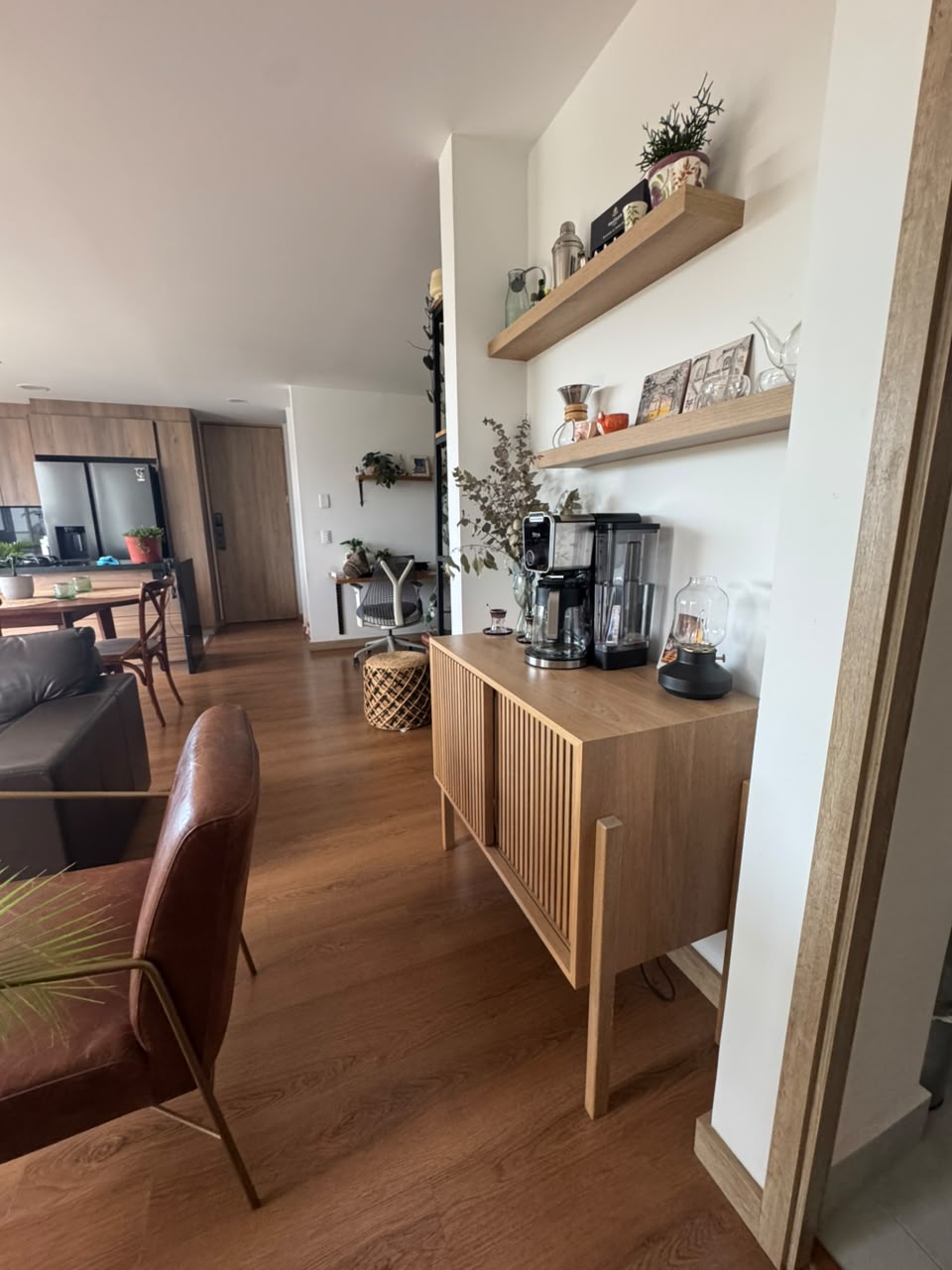 Apartamento en venta Suramérica – 1 habitación + vista