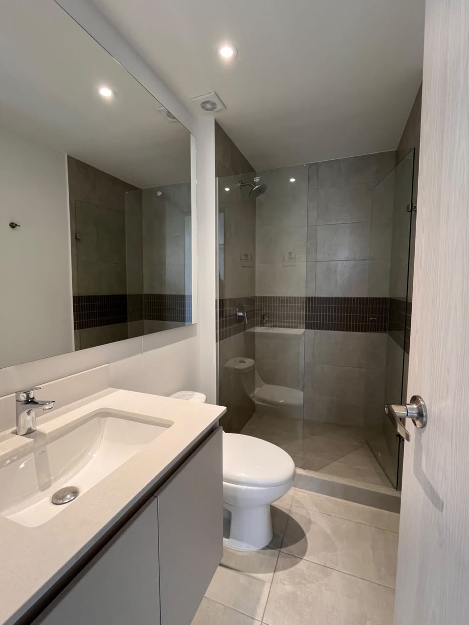 Apartamento en arriendo en Castropol El Poblado Medellín