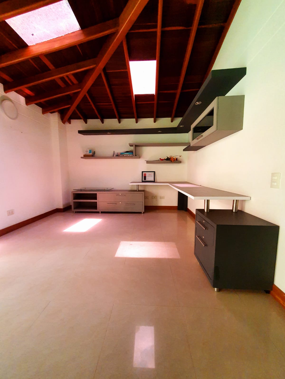 VENTA DE CASA SABANETA ANTIOQUIA.