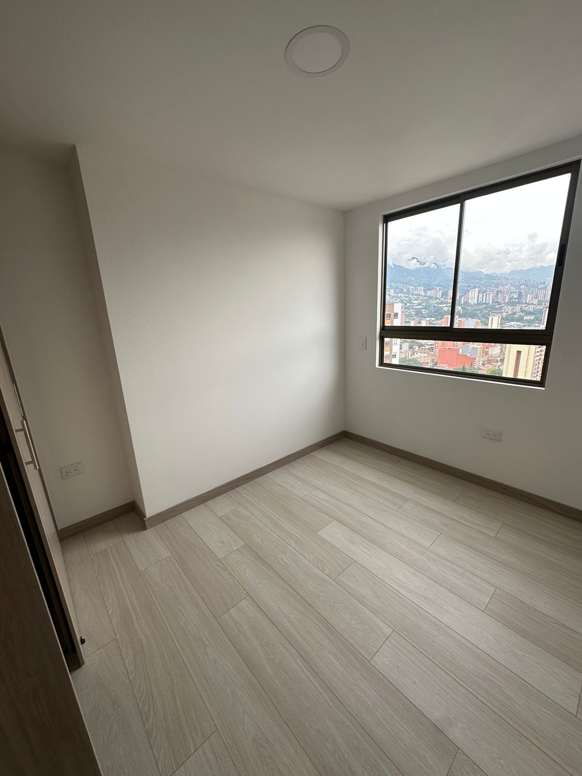 VENDO APARTAMENTO EN SABANETA, ANTIOQUIA