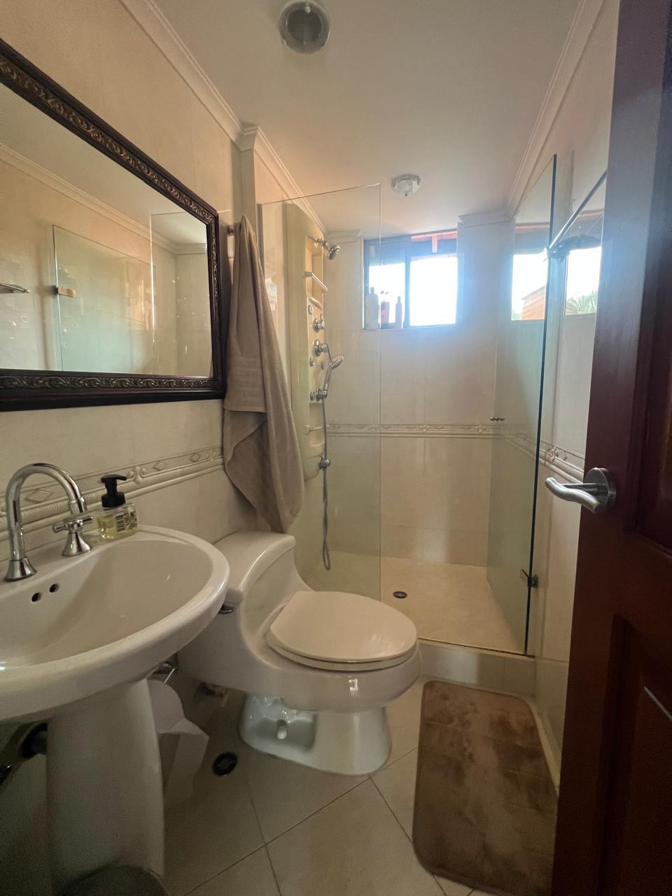 Casa en venta en la Estrella Suramerica