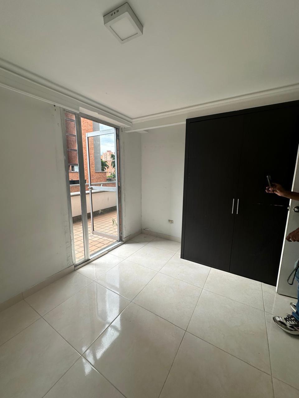 Apartamento Loma de los Bernal - Medellín