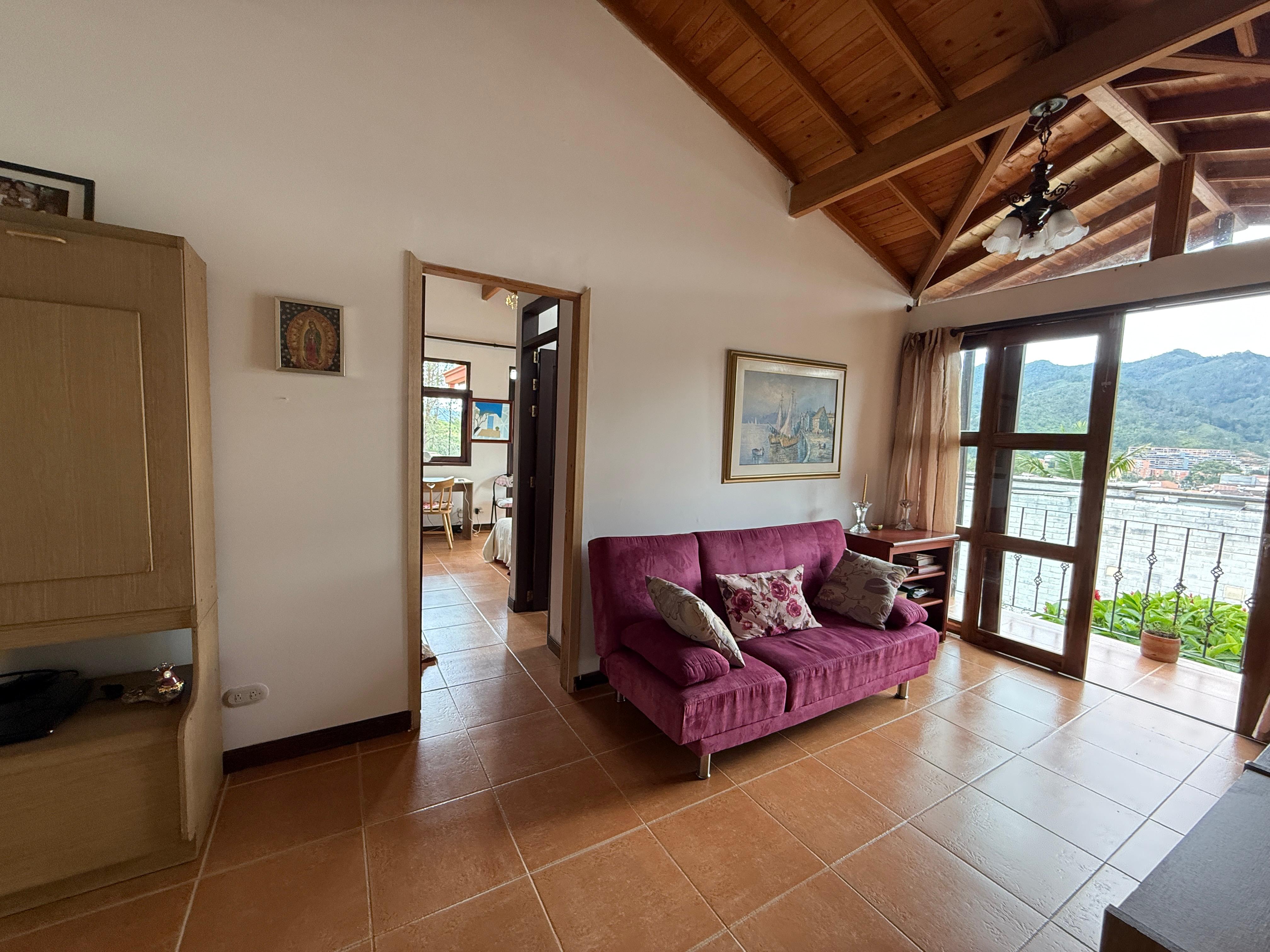 Venta de casa en El Retiro Sector Martin Pescador