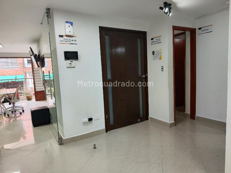 Casa para la venta en Santa Monica Medellin