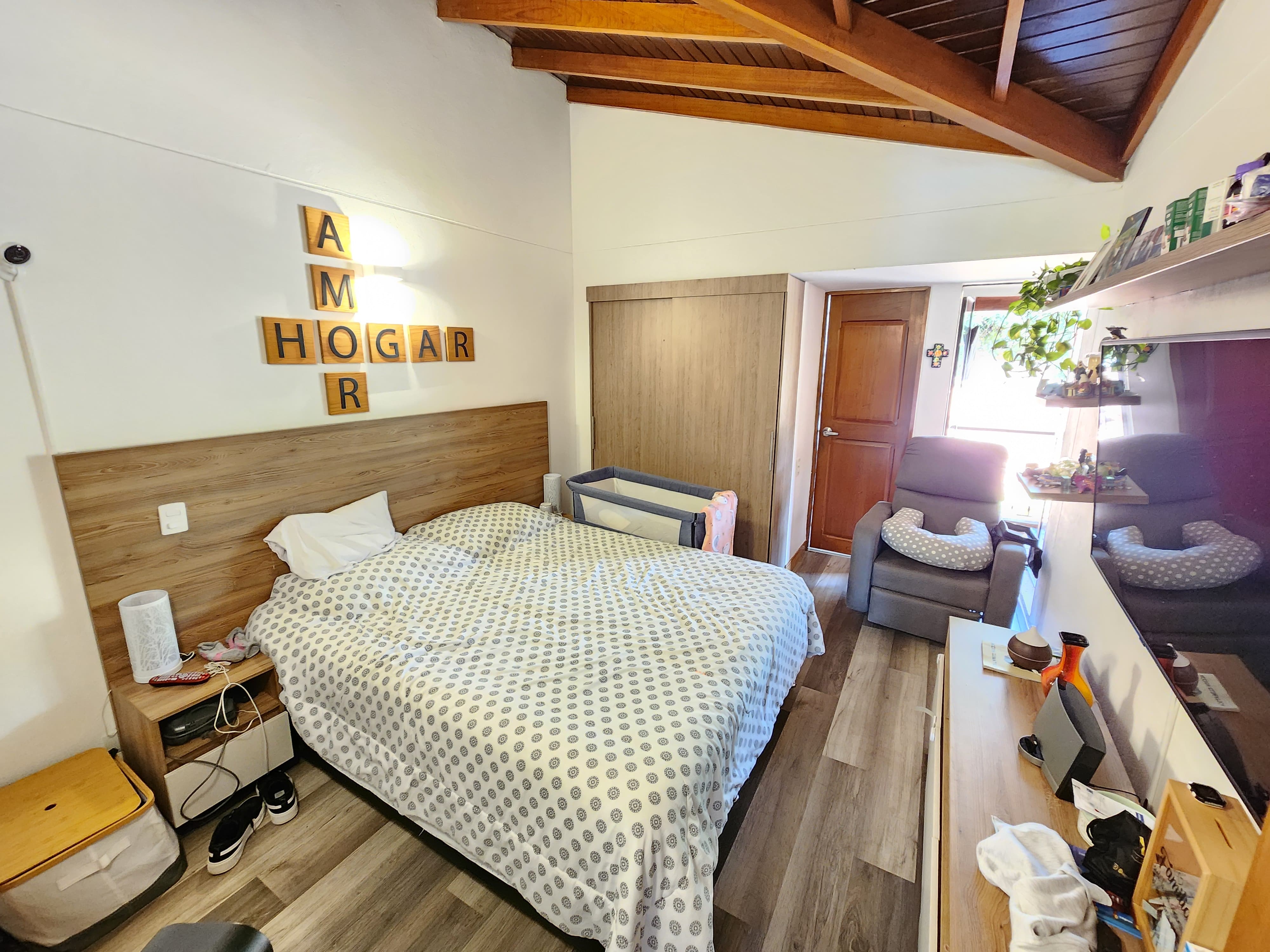 Casa en venta sector loma de las brujas en envigado