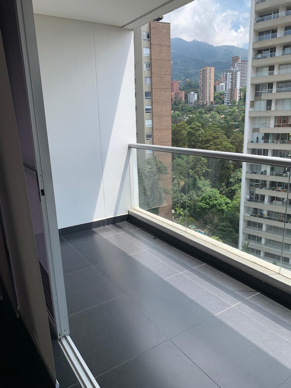 Apartamento en venta Medellín poblado sector los balsos