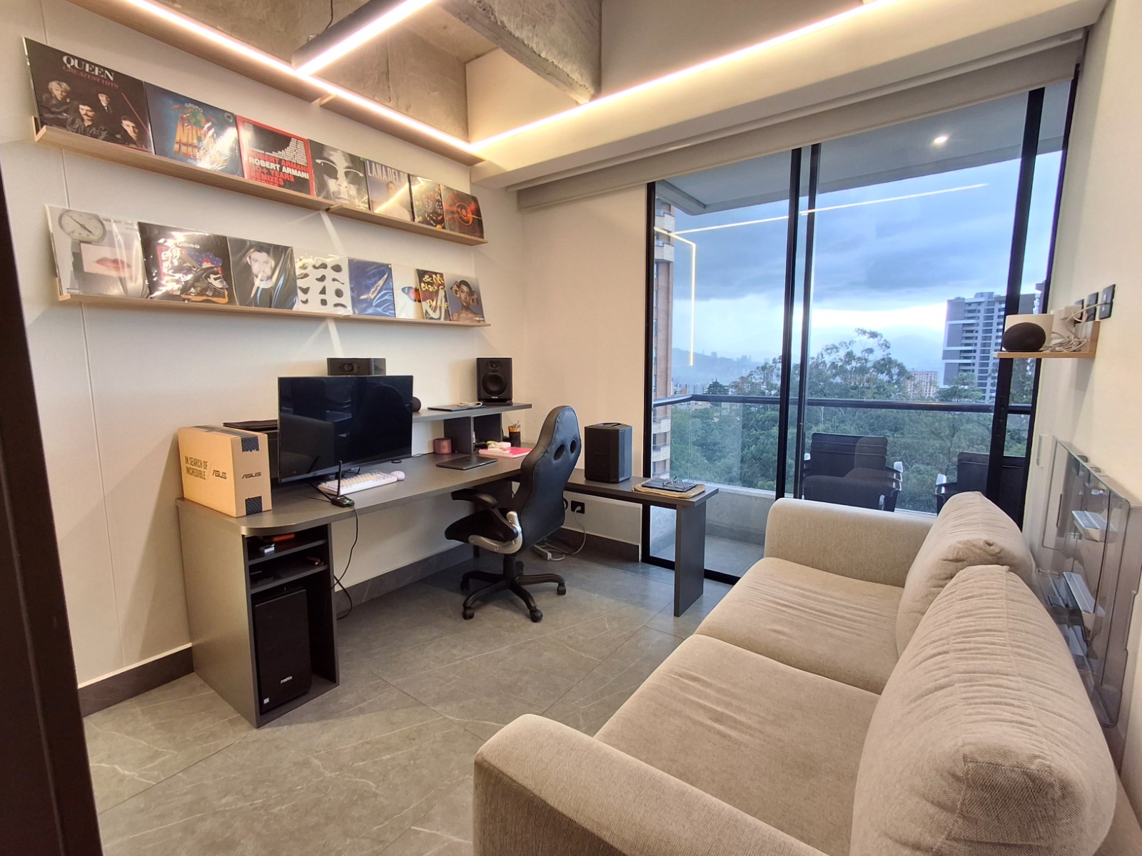 Apartamento en venta Medellín poblado transversal superior con Balsos