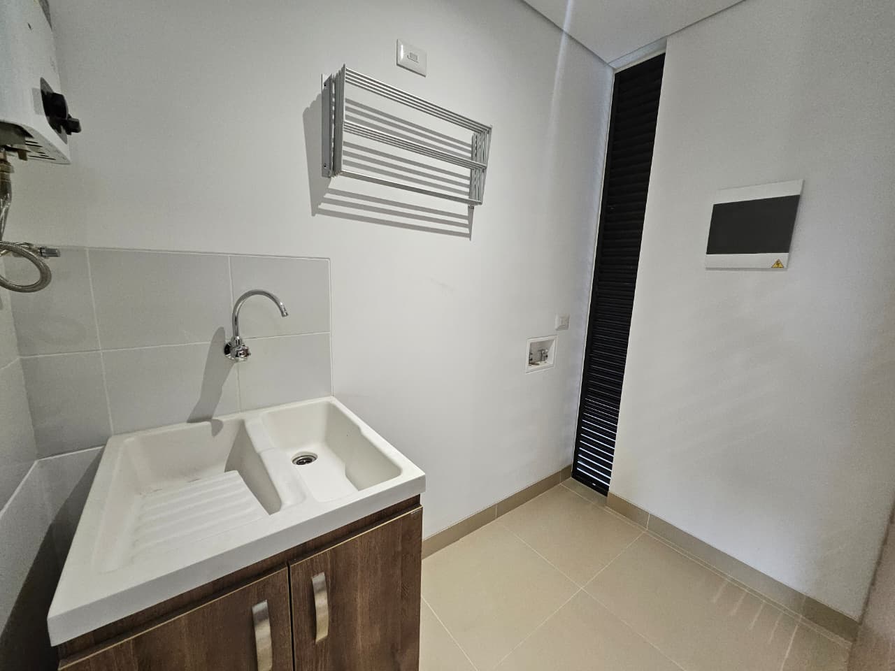 Apartaestudio para estrenar en arriendo Ciudad del Río El Poblado