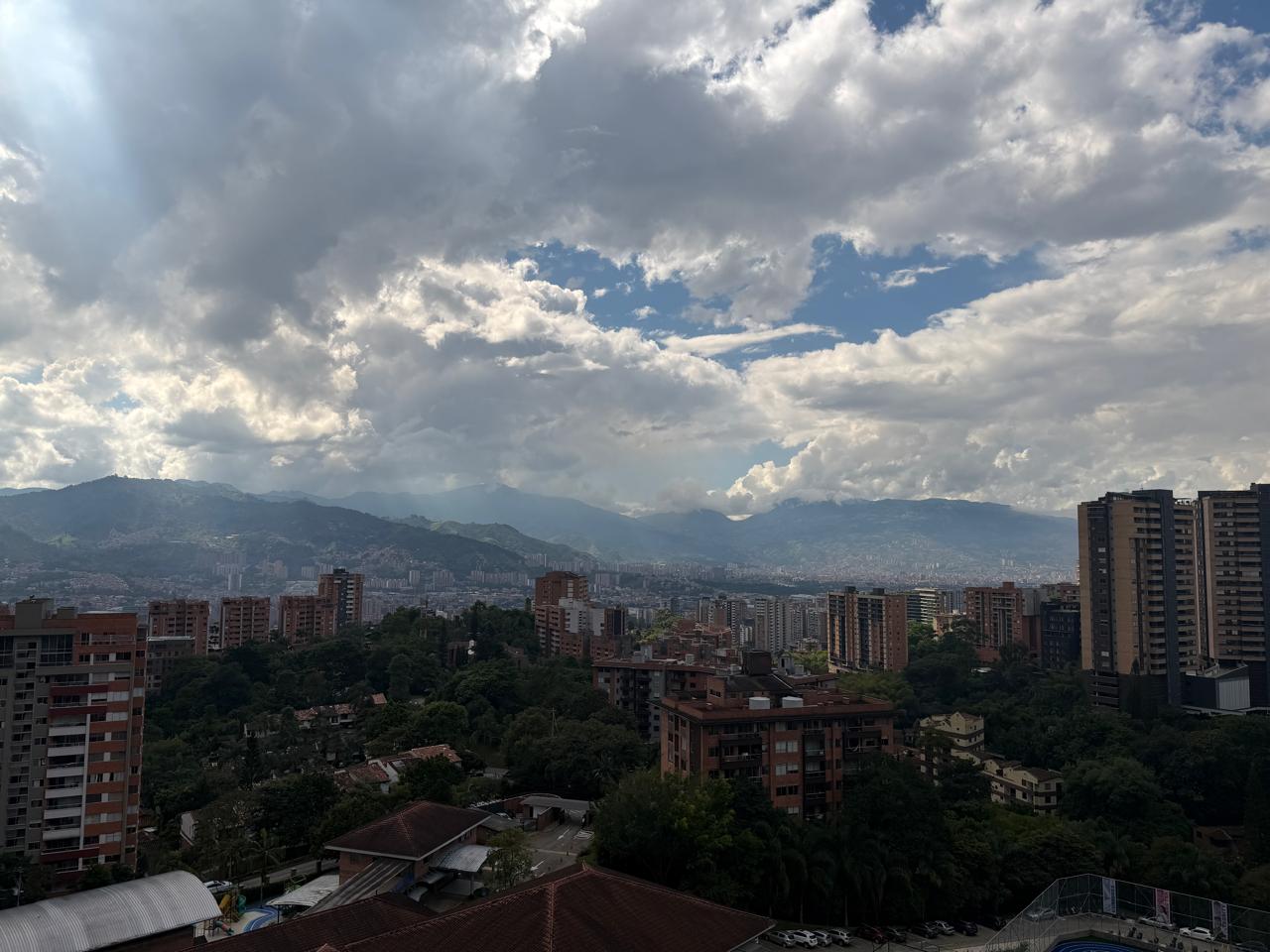 Apartamento en venta en Envigado Loma del Esmeraldal
