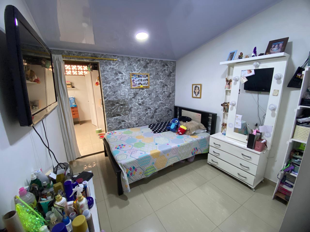 Casa de 2 niveles en venta en Envigado, El Dorado.