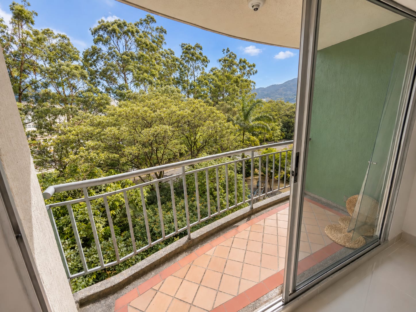 Apartamento en venta Itagüí Suramérica 80 m² mas estudio