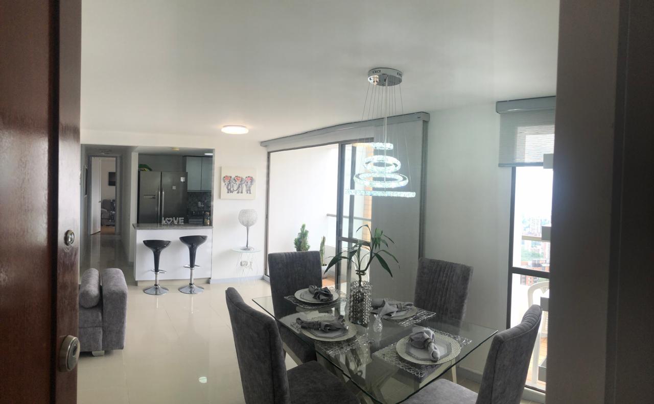 Apartamento para la venta en Envigado Loma del Barro