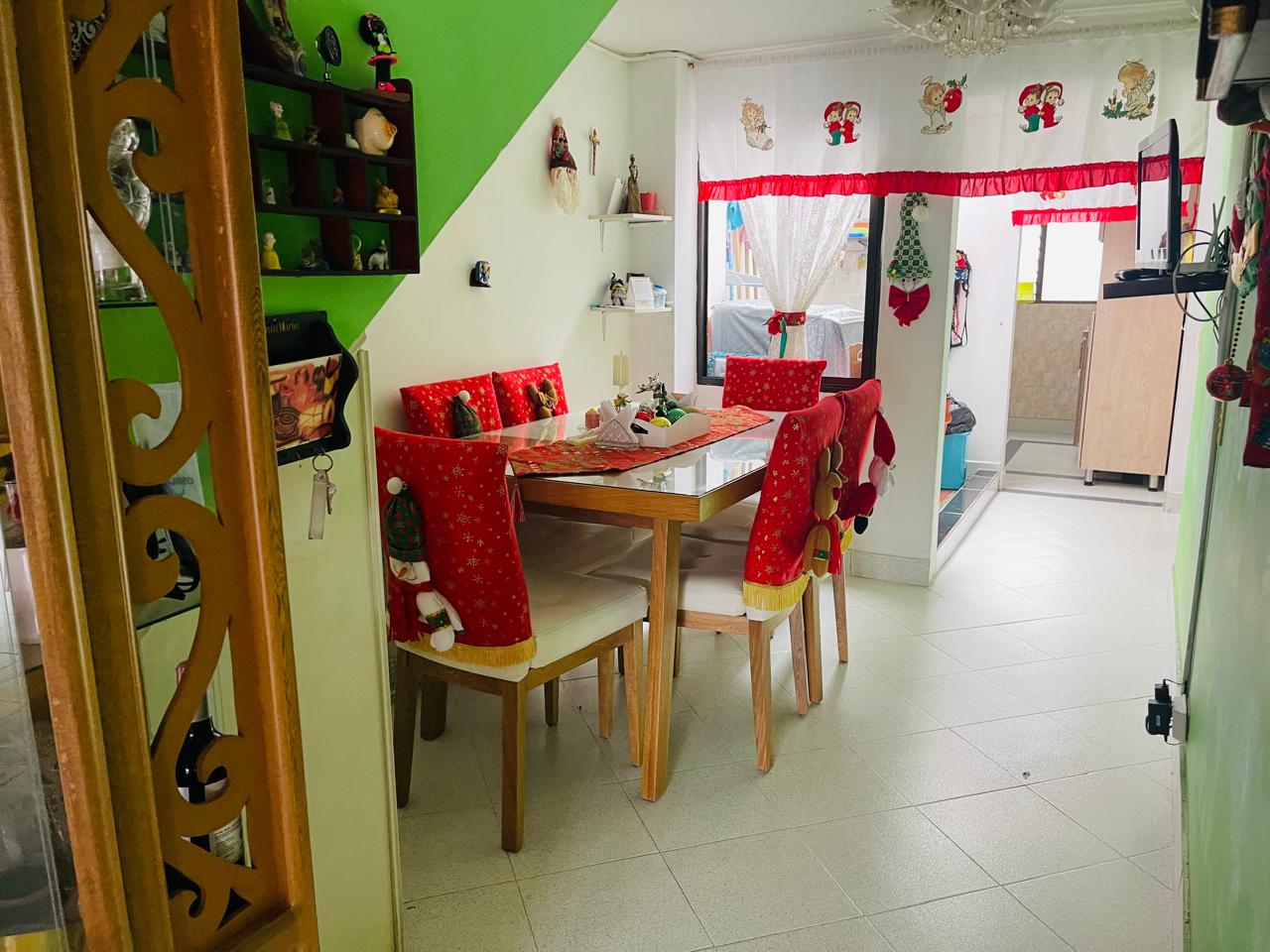 VENDO CASA EN ROBLEDO LOPEZ DE MESA MEDELLIN