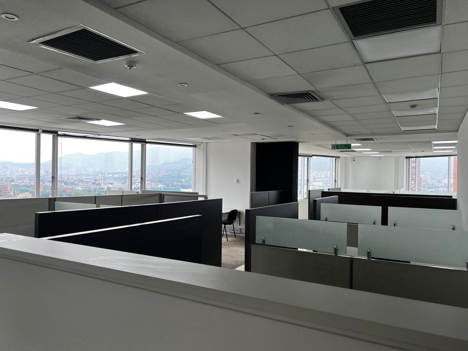 Oficina para  venta en el poblado