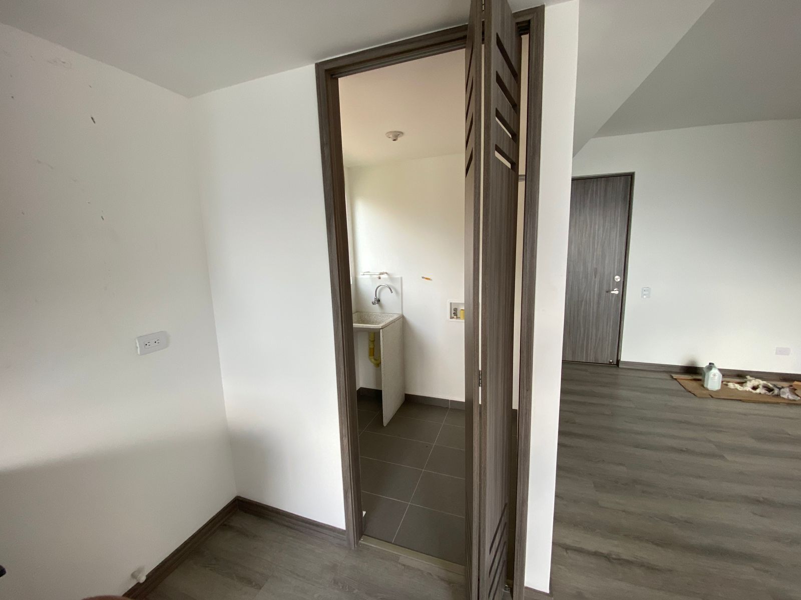 Apartamento en venta (cesión de derechos) Palmas MedellIn