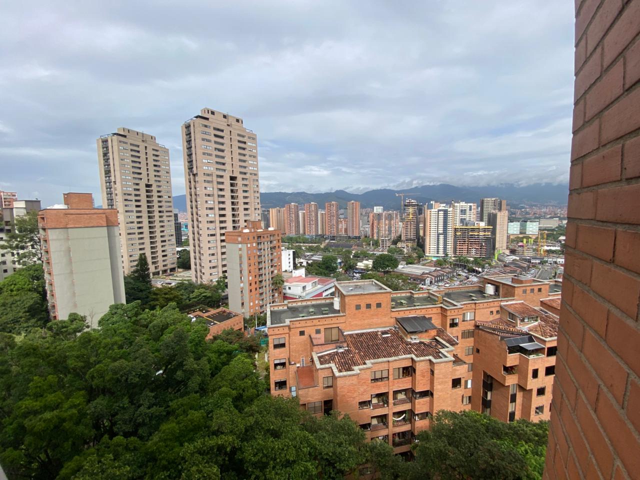 Apartamento en venta en Castropol Medellin