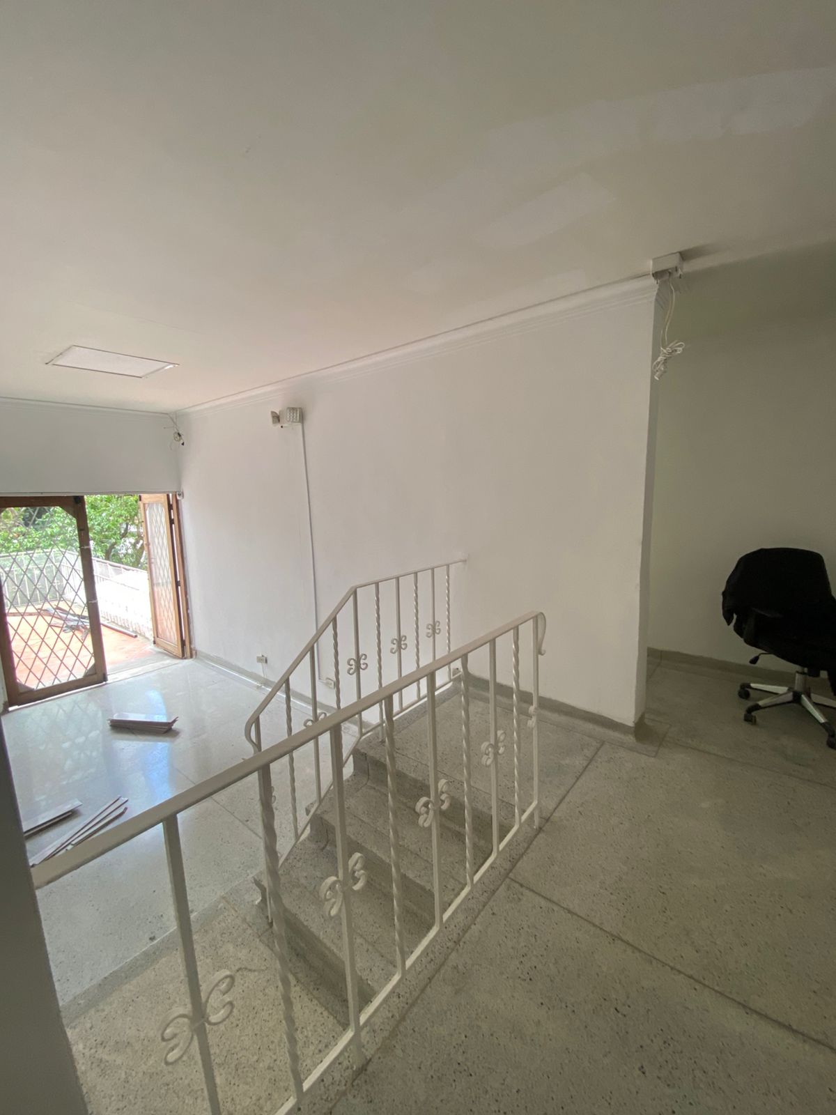 Arriendo Casa Comercial en la Aguacatala Medellin
