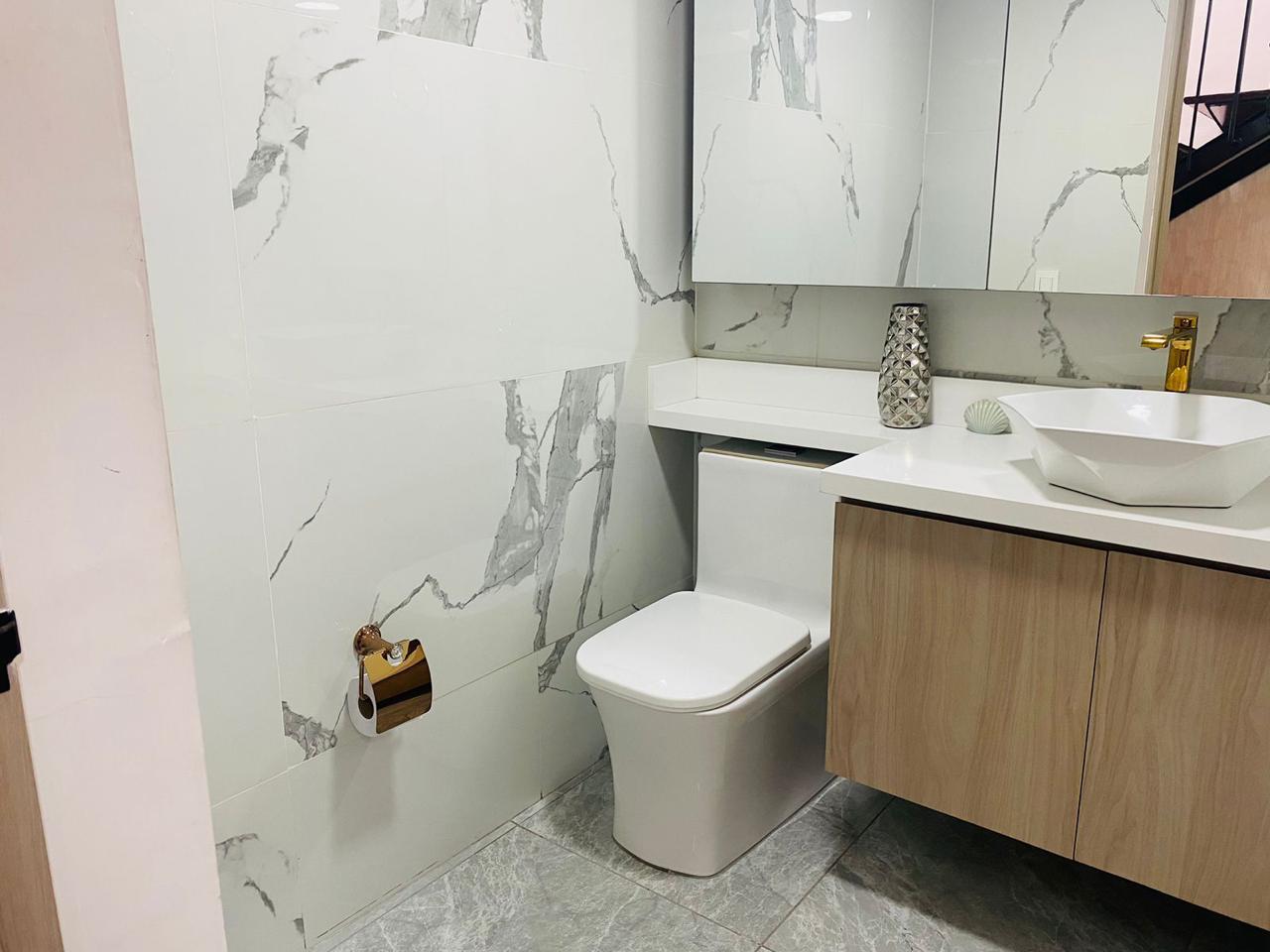 Venta de Casa en la Estrella- Suramerica