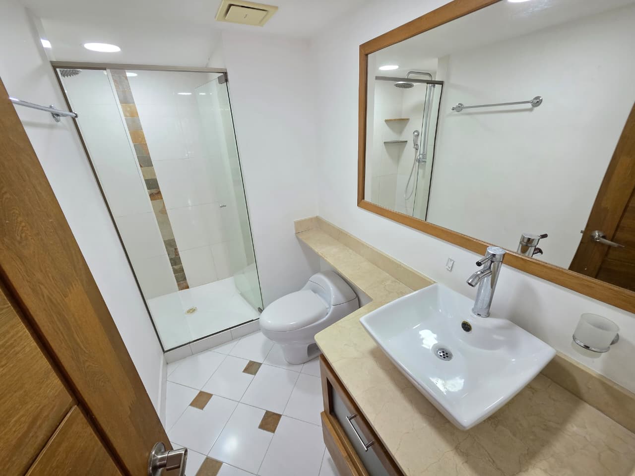 Apartamento en venta en las lomitas sabaneta