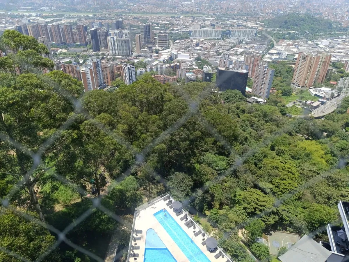 APARTAMENTO EN VENTA POBLADO VIA LAS PALMAS