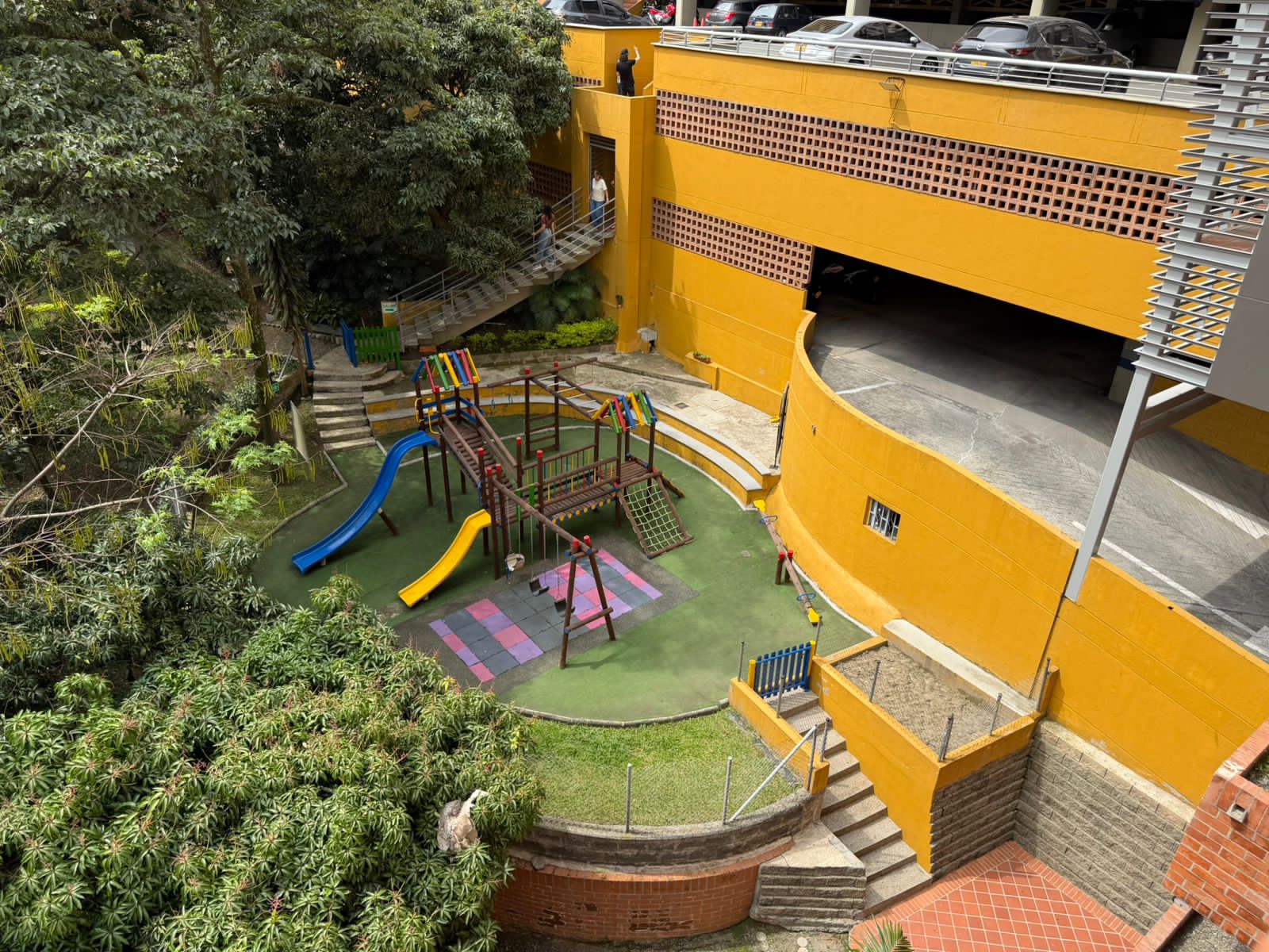 APARTAMENTO EN VENTA LOS BERNAL