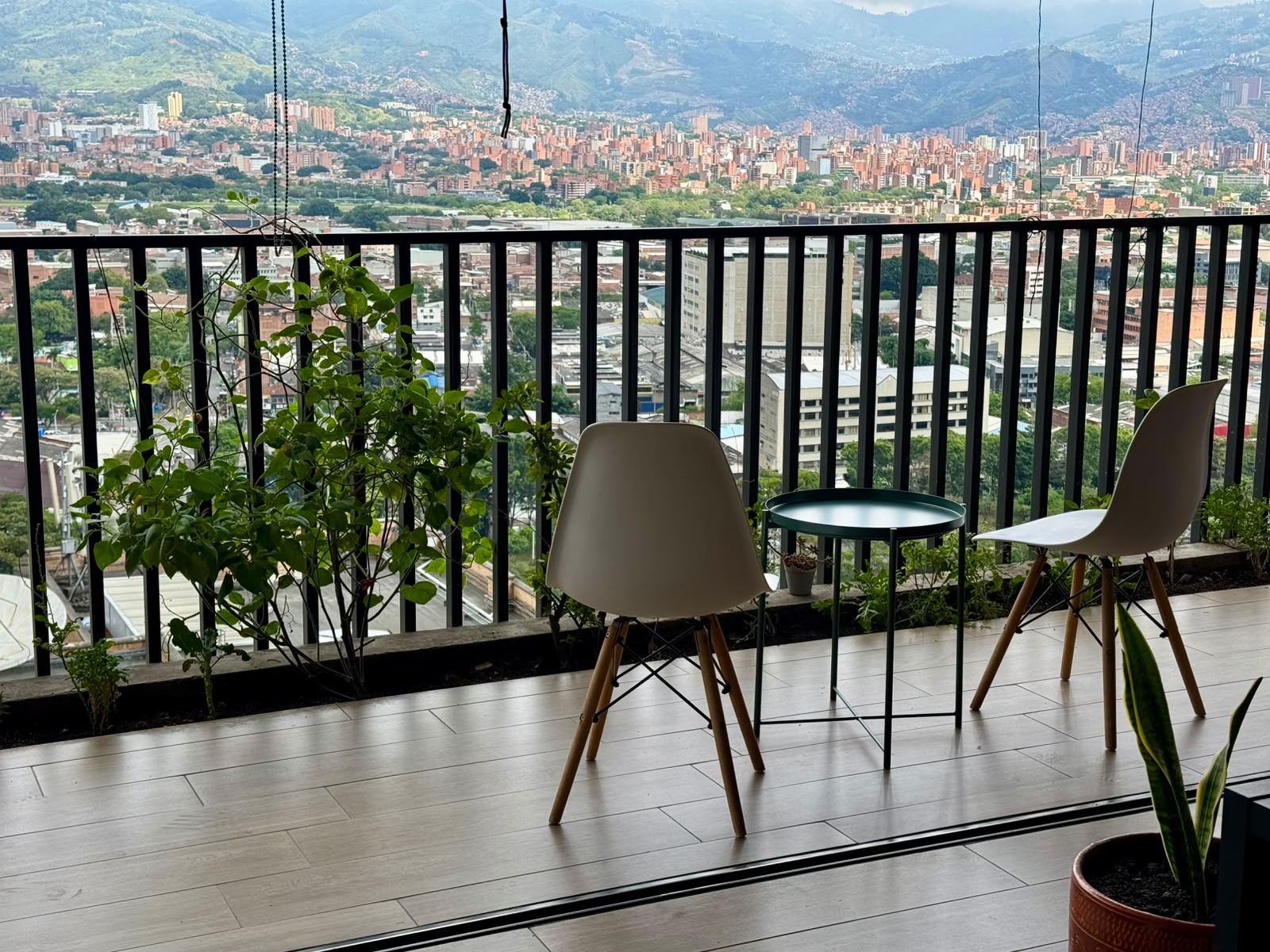 Apartaestudio amoblado para arriendo en Ciudad del Río El Poblado