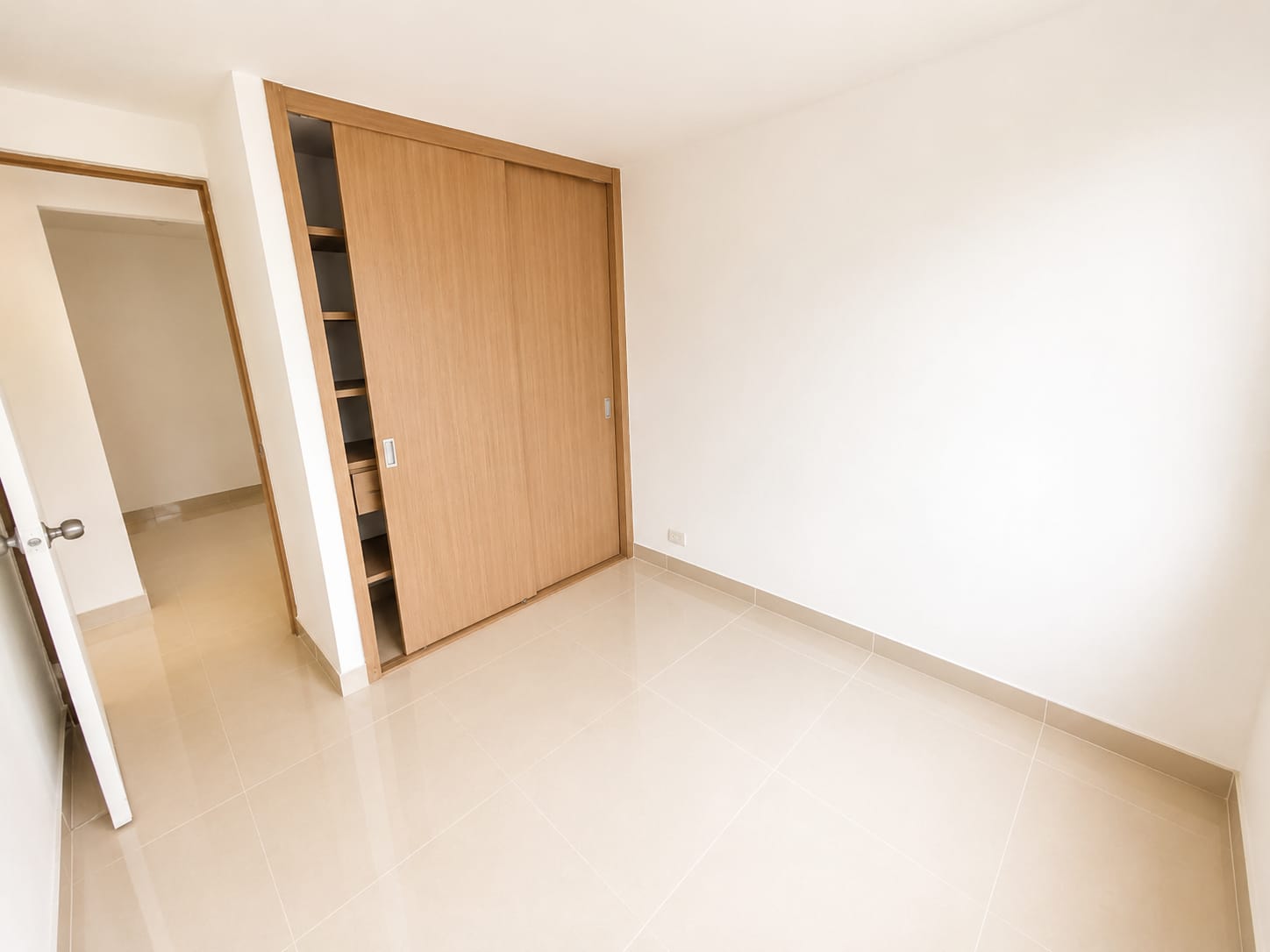Apartamento en venta Itagüí Suramérica 80 m² mas estudio