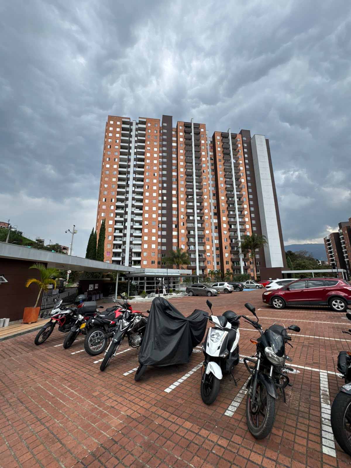 Apartamento en venta las villas  Itagüí