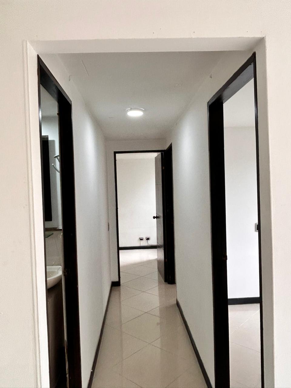 Apartamento en venta en San German - Robledo