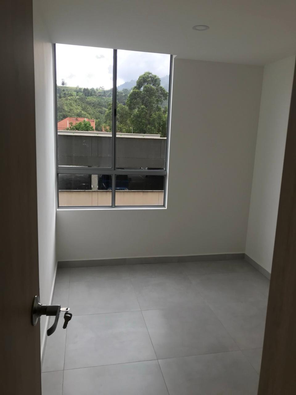 Apartamento en venta La Aldea La Estrella – 2H + 2 baños